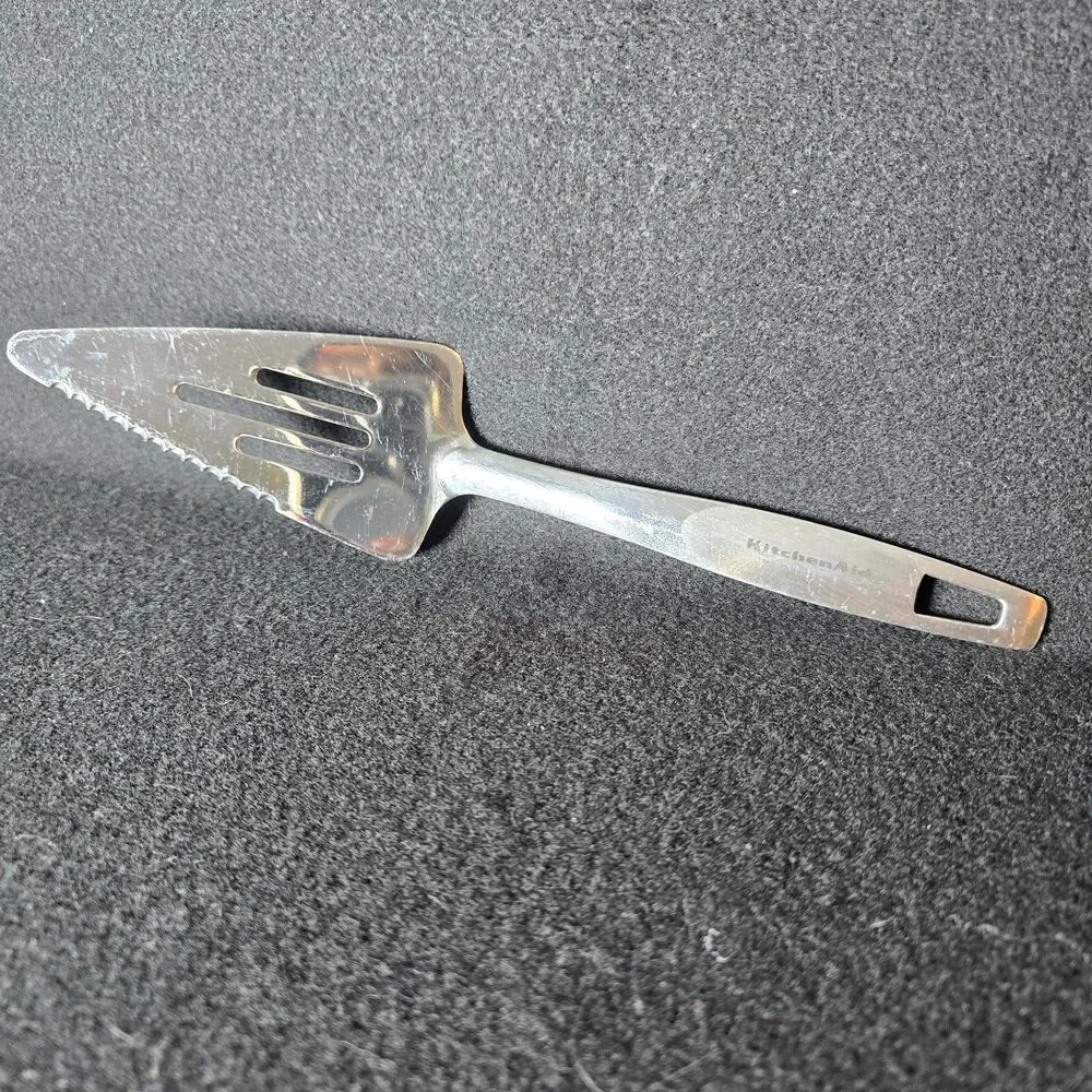 Kitchen Aid Triangle Stainless Steel Pie Spatula